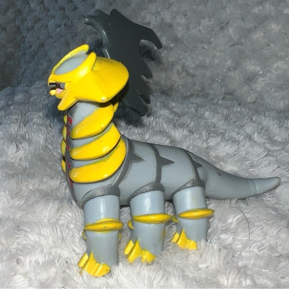 Pokemon Jakks Pacific Figure - Giratina, 2008, Rare, Missing Wing 2” - Picture 3 of 10